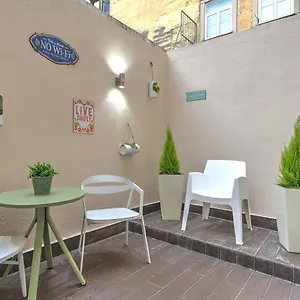  Apartamento Traditional With A Terrace, Ac And Fast Internet